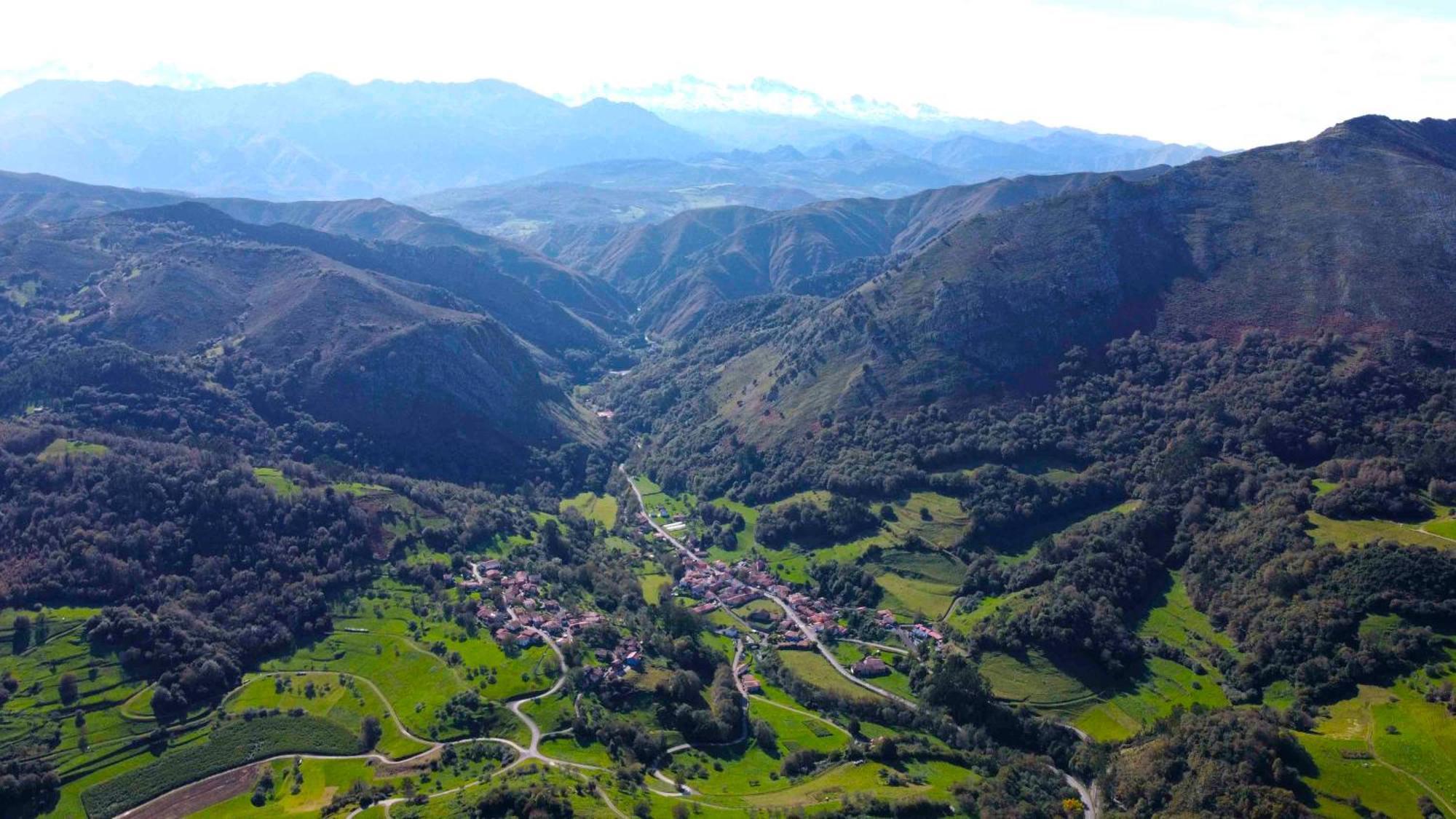 La Bolera Paraiso Astur Llanes Bagian luar foto