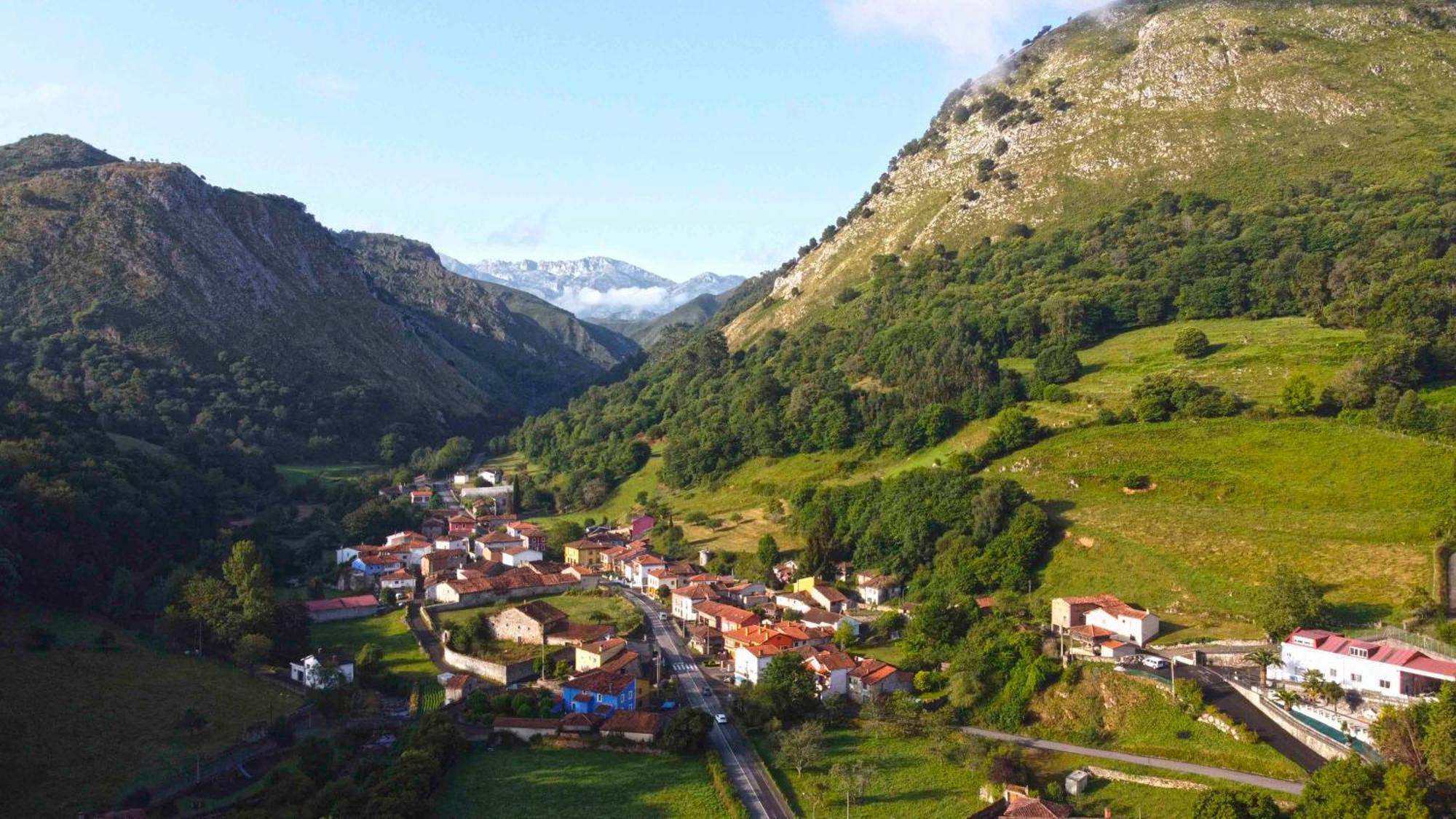 La Bolera Paraiso Astur Llanes Bagian luar foto