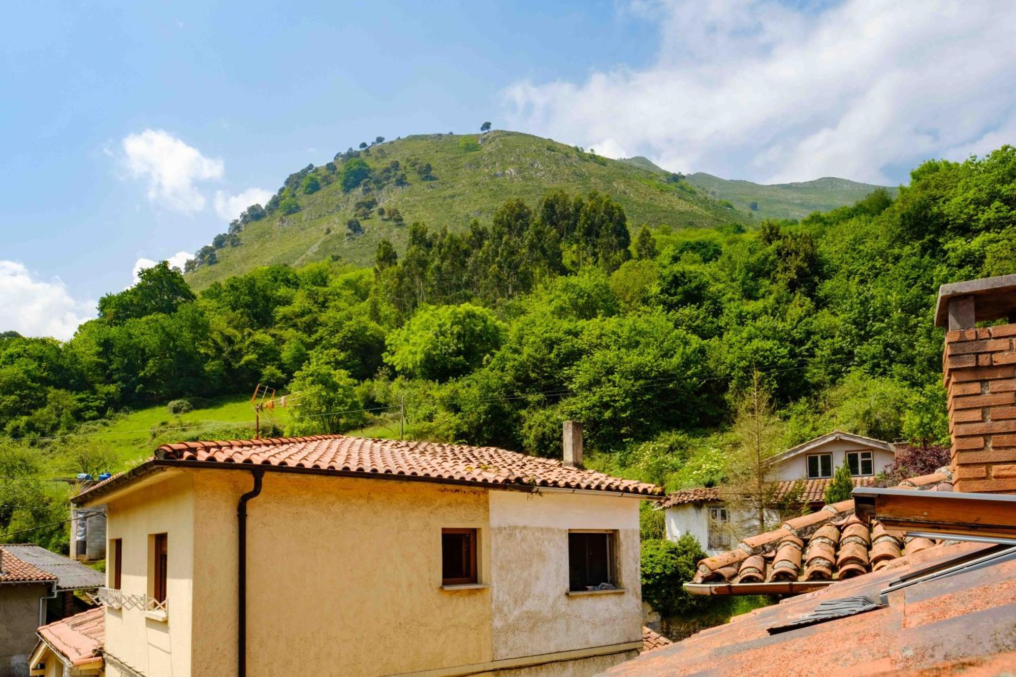 La Bolera Paraiso Astur Llanes Bagian luar foto